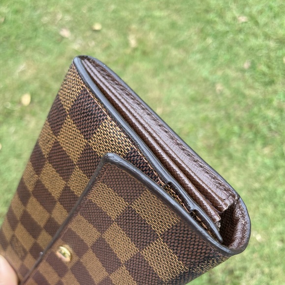 Authentic Louis Vuitton Sarah wallet - Picture 7 of 16